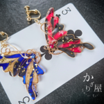 ステンドグラスの蝶のイヤリング〜high or low？〜（earrings of butterfy 〜high or low？〜）.