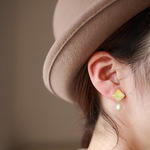 コットンパールゆれる菜の花ピアス(イヤリング)