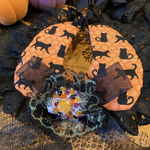 ハロウィン🎃ねこ・小型犬用リバーシブルスタイ（スワロフスキービーズ一粒使用
