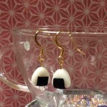 おにぎりピアス