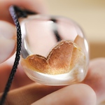 ガーデンクォーツ◆秋の花◆宝石質◆超透明◆チェーンとケース付き◆K00200天然石ペンダントトップ パワーストーンペンダントトップ