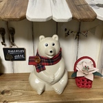 しろくま貯金箱  マフラー　(ボタン付)