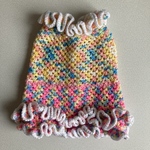 犬服　手編み　白　まだら　フリル