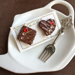 粒チョコのイヤリング　ペア