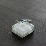 エメラルド　スクエア　CZラインリング　SILVER925