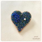 ビーズ刺繍ブローチ　LOVE(再販)