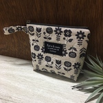 保冷保温ストラップポーチ  北欧柄 ラインフラワー