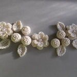かぎ針編みの花モチーフ　薄クリーム色