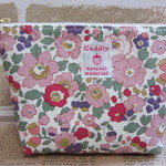 【sale】リバティ【Betsy】コスメポーチ