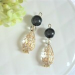 アンティーク調しずく型ピアス/イヤリング