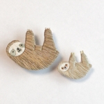 ★ご注文分のミニナマケモノ手刺繍ブローチ★