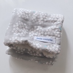 ◆matibari◆約24×25センチ◆ふわふわ8重ガーゼハンカチ◆あじさいフラワー◆グレー