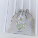 【I様オーダー品】刺繍入り巾着袋　カモミール