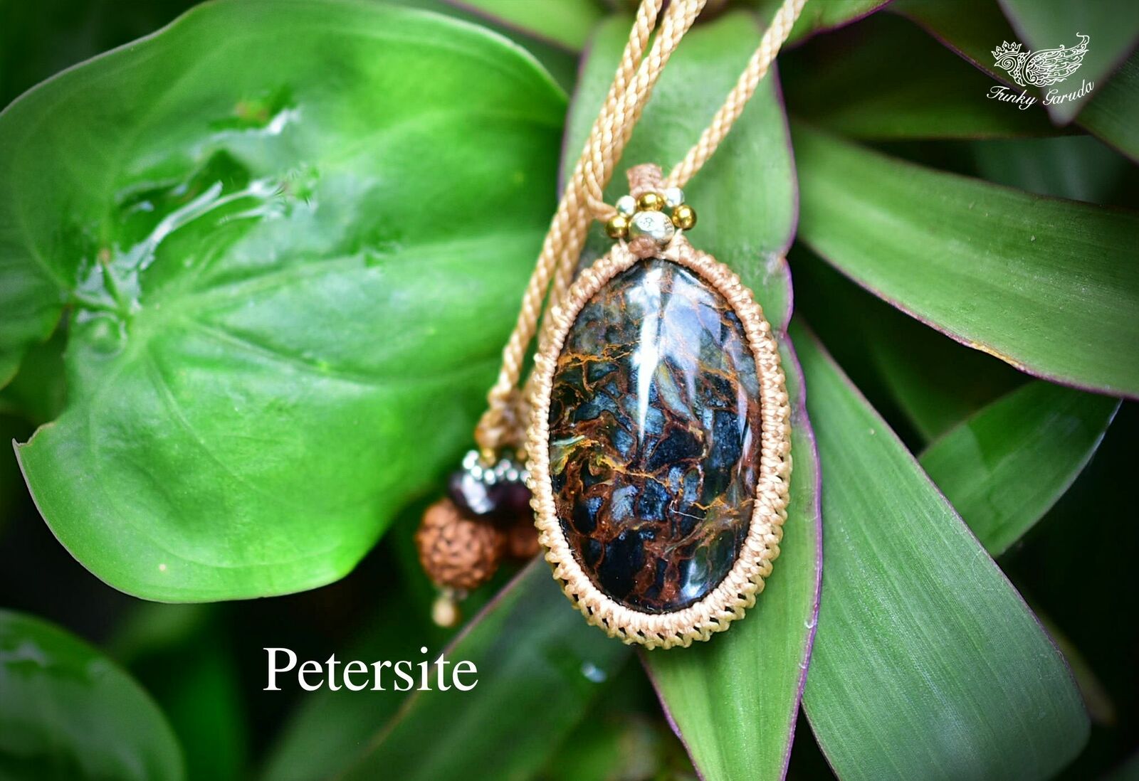 楓』ピーターサイトとミックススピネルのマクラメペンダント