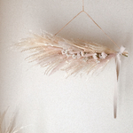パンパスグラスの横向きスワッグ　　beige pink