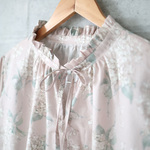 【期間限定SALE♡10/10まで】リバティ＊フリルネックブラウス （11号)