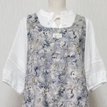 バッククロスエプロン《大人かわいい綿麻ブルー🌼フラワー》