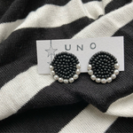 blackビーズ刺繍×クリスタルパールピアス・イヤリング