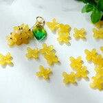 New！約30個★ガラスの花ビーズ　やまぶき色　金木犀　