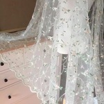 刺繍チュールレース 小花 白 結婚式 レースカーテン 薔薇 刺繍スカート 生地 ウェディングドレス 子供部屋 布 はぎれ