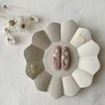 デイジーとミモザの刺繍パッチンピン
