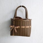 【mako-eddie様専用販売ページ】ダブルリボンのクラフトかごバッグ（Ｓ）チョコレート＆リッチココア（布結び付き）