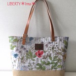 まーゆ様オーダー品 LIBERTY＊バックル付き本革持ち手ビニコトートバッグ