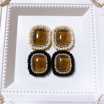 P86 4個　ハンドメイド　ビーズ刺繍　カボション