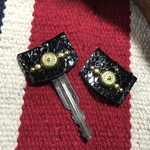 パイソン × 真鍮スタッズ　キーカバー
