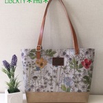 LIBERTY＊バックル付き本革持ち手ビニコトートバッグ