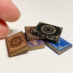 【ニス付き】ミニチュア魔導書制作キット（12分の1スケール）