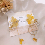 巣蜜をどうぞ.イヤーアクセサリー