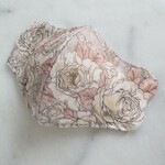 バラプリントの刺繍が美しいレースマスク