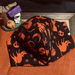 【新柄🎃👻】ハロウィン柄〜真夜中の散歩(柄物⑥-3)綿100％  サイズ・裏地選択可　とっても軽い呼吸のしやすいマスクに。※抗菌加工不織布縫込み可　快適マスク