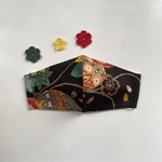 立体マスク☆ゴム紐付き☆和柄☆花柄☆着物柄☆黒の花柄マスク