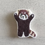 アウトレット☆レッサーパンダの刺繍ブローチ(威嚇)(再販)