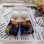 レザー カボション  インド刺繍リボン レース ブルー 花柄 アレルギー対応 ピアス