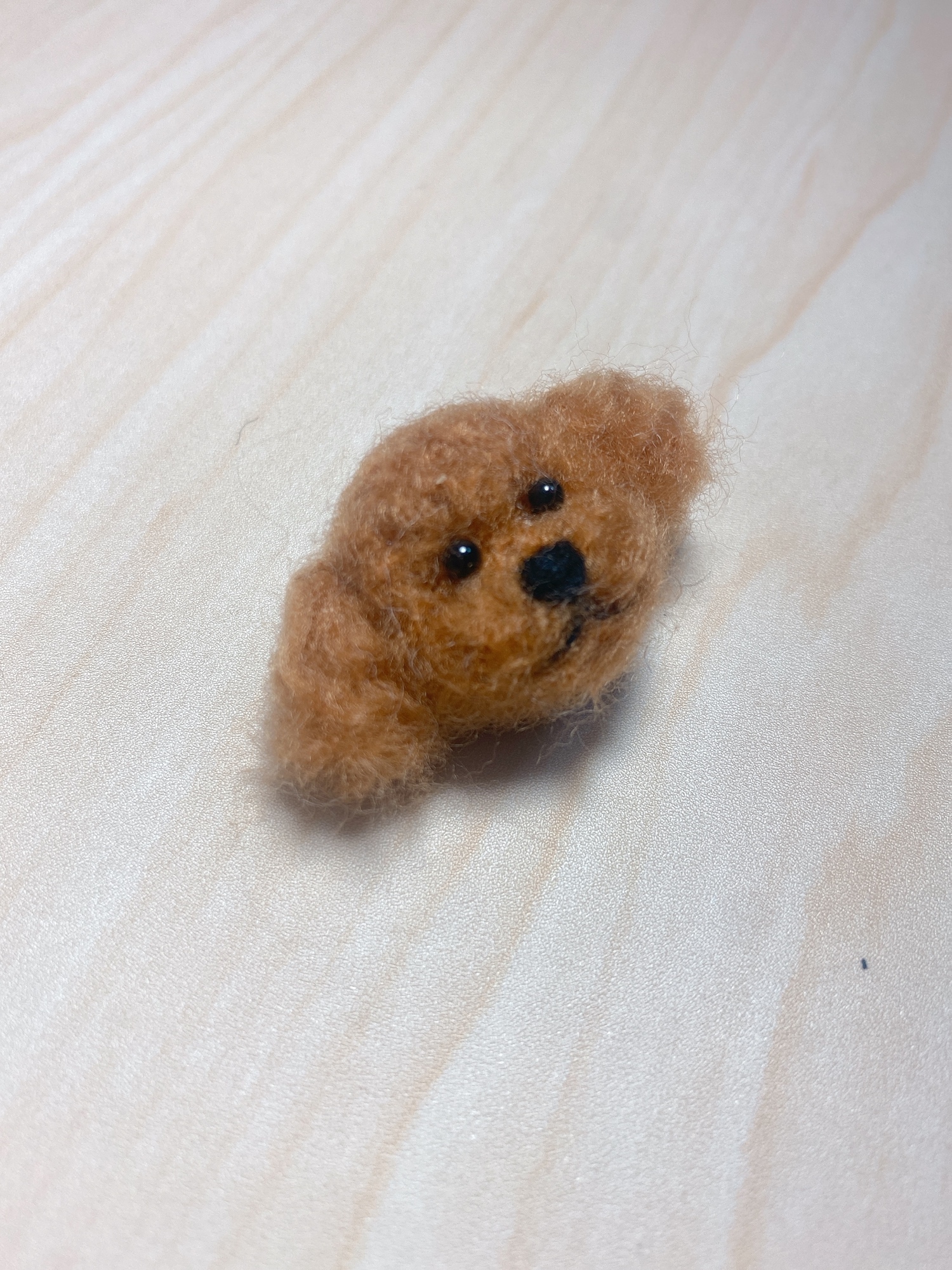 羊毛フェルト 犬 トイプードル *ブローチ/チャーム/ストラップなどに