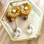 くすみゴールドフラワーとしずくイヤリング(ピアス)