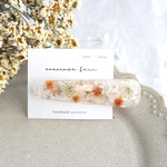 かすみ草 と レースフラワー の ドライフラワー ❁  レジン ヘアクリップ ❁ オレンジ ・ 6cm ・レジンアクセサリー