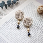 ビーズ刺繍＊まんまる刺繍一粒スターチャームピアス