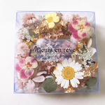 秋に可愛いくすみピンクの小さなflower box