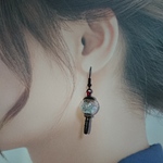 【値下げ中】ラスト1点！【ホワイト】ペンライト風ピアス(アミボム風)