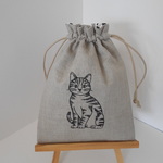おすまし猫さん刺繍の巾着ポーチ　中　
