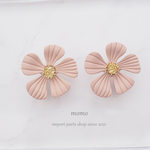 【2pcs.】くすみピンク カン付き 花チャーム ／C110pk