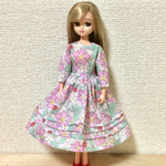 リバティプリントのワンピース