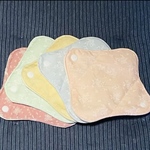 アウトレット品‼️布ナプキン8枚セット色お任せ（グリーン無し）