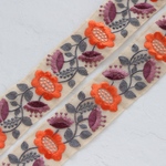  インド刺繍リボンᢂ北欧フラワー【オレンジ】インド刺繍/刺繍リボン/リボン/シルクリボン/トリム/ブレード/ジャガードリボン/チロリアンテープ/レース/チュール