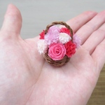 小さな花かご