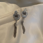 ヴィンテージ風♡シルバーフラワー　ピアス/イヤリング